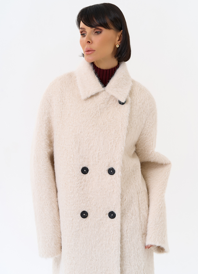 Утепленное женское пальто с английским воротником  модель № 31881 универмаг малина