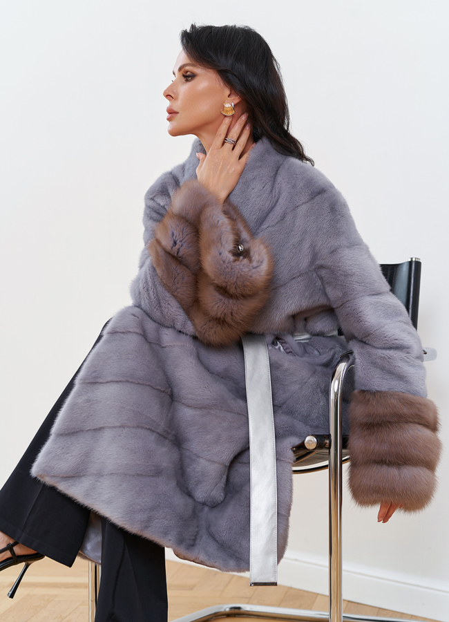 Женская шуба из меха норки с отделкой из меха куницы модель № 30678 универмаг малина