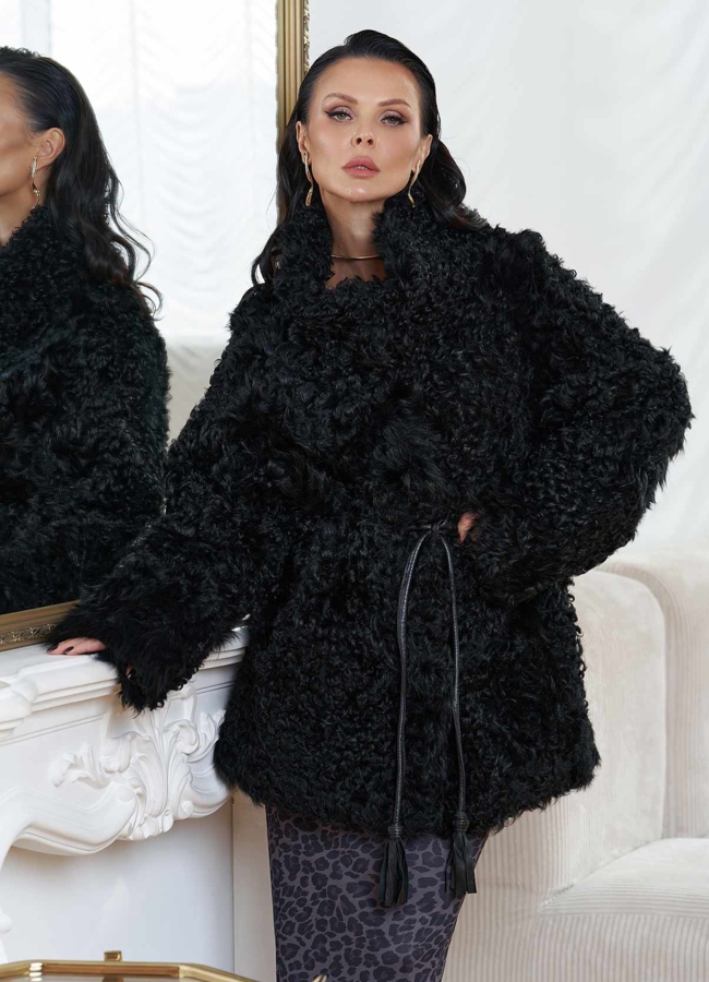 Натуральная дубленка модель № 26832 меха малина