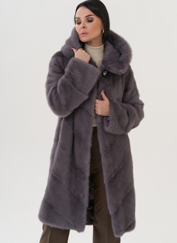 Шуба из норки с капюшоном 