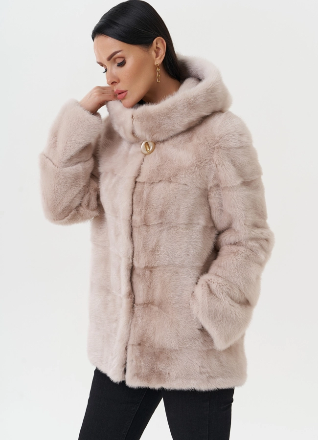 Светлая норковая шуба с капюшоном модель № 24955 универмаг малина