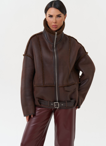 Женская дубленка коричневого цвета 