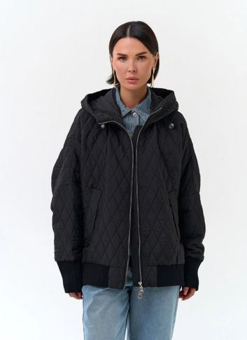 Женская куртка с капюшоном
